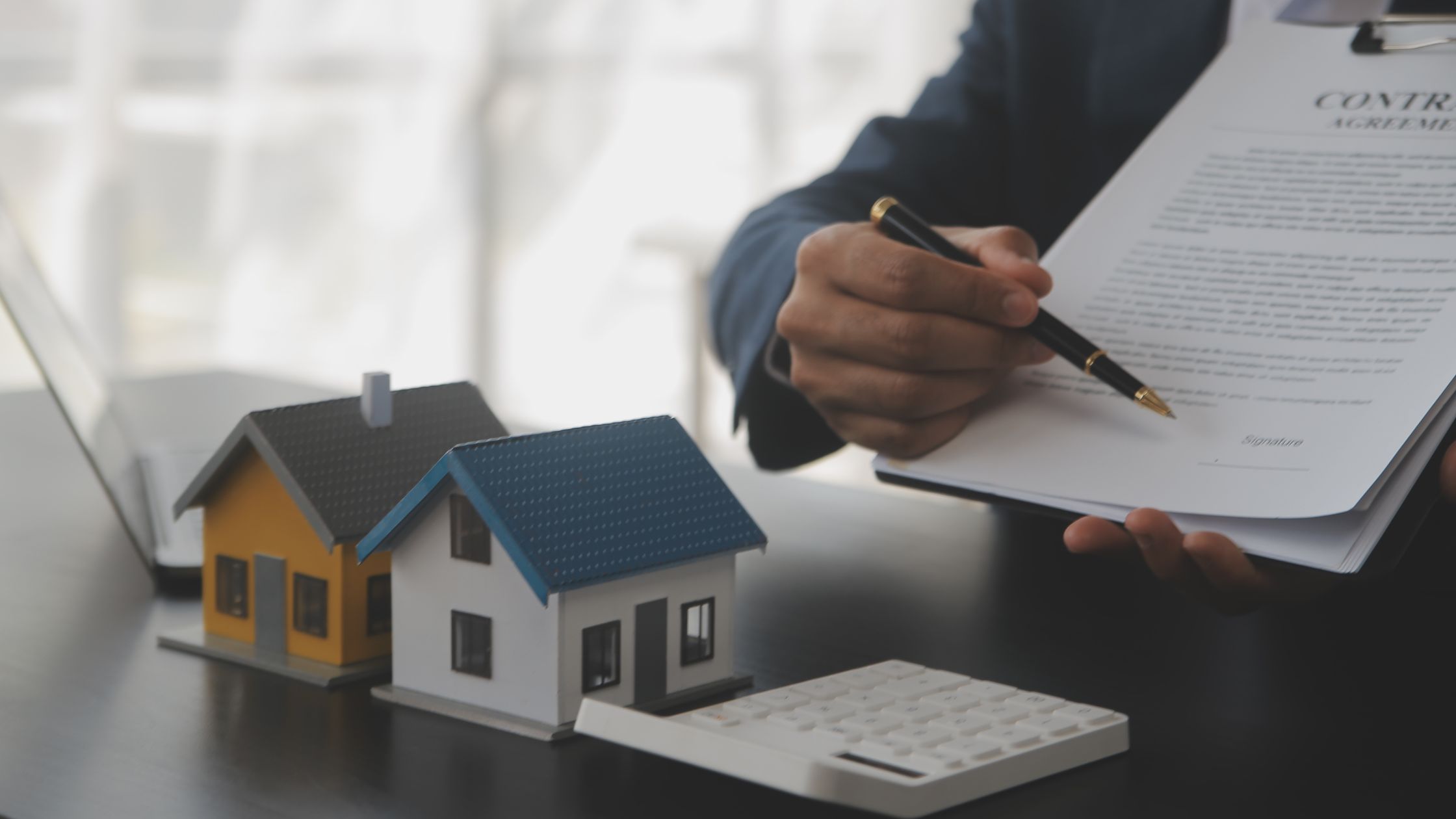 Requisitos para alquilar un piso a empresas, ¿qué debes cumplir?